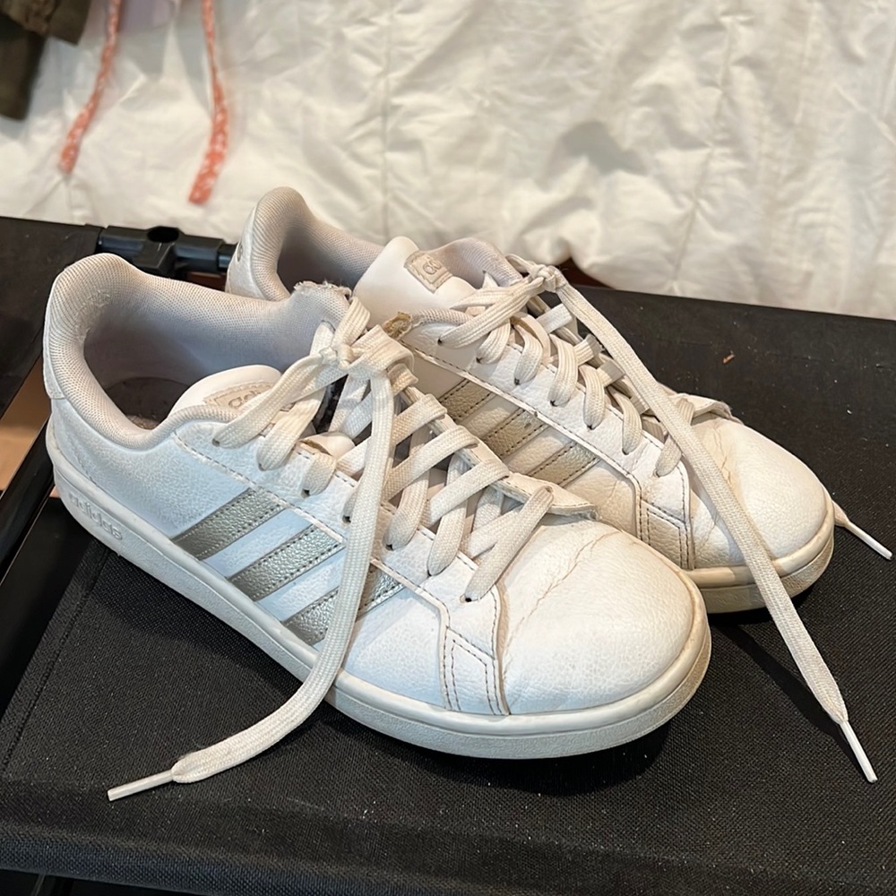 Adidas Sneakers Size 7.5